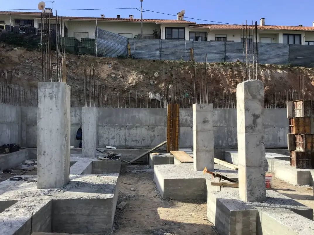 Construção das Fundações da Habitação AL3