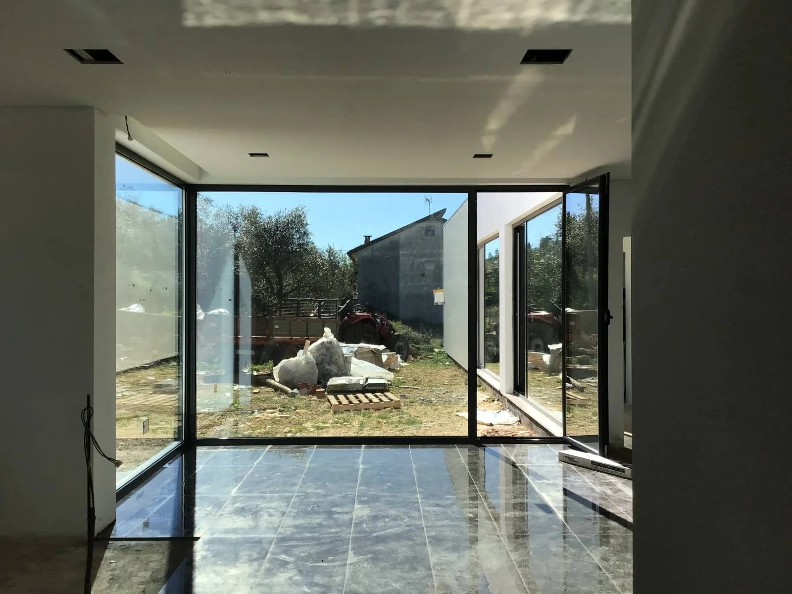 Interior em Obras Casa da Vinha